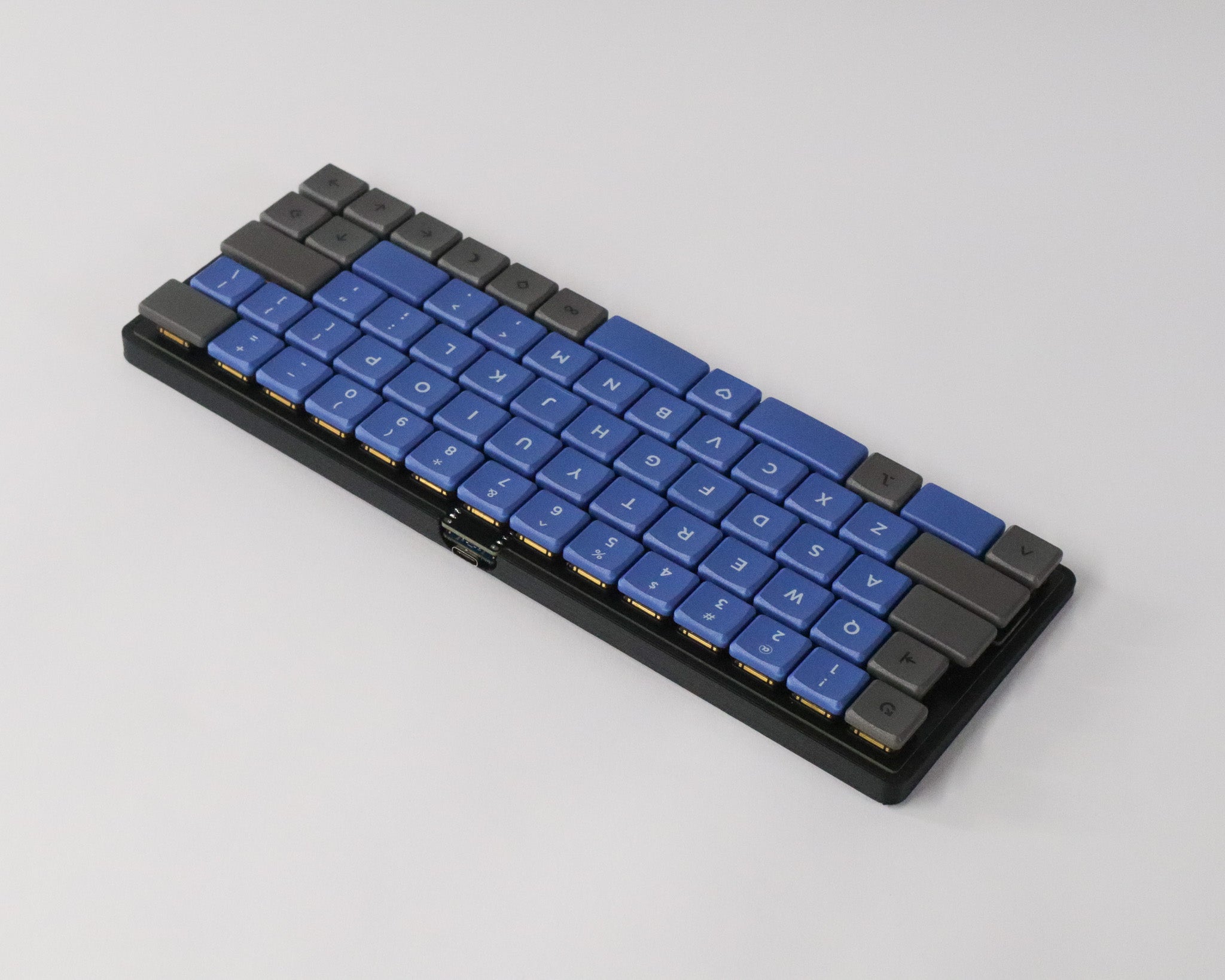 Cerberus Low-Profile Keyboard Kit